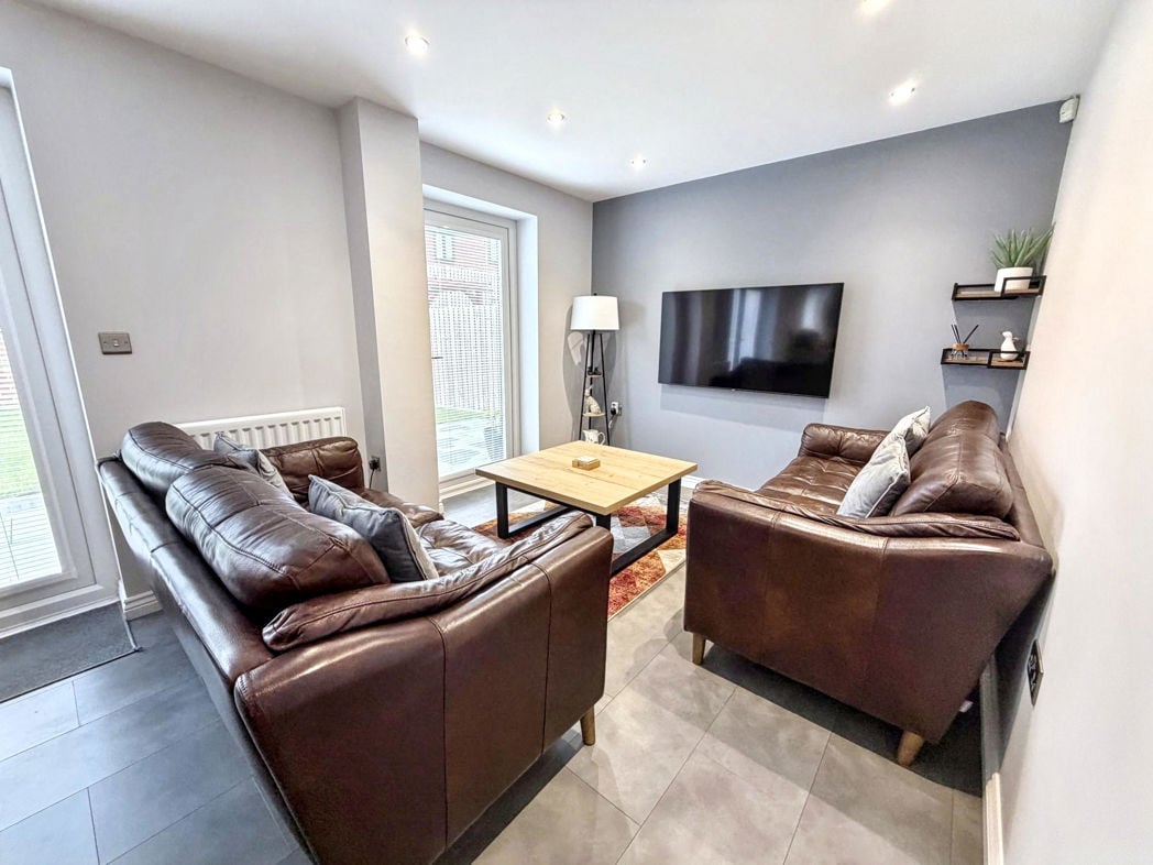 Property image 12 of 32