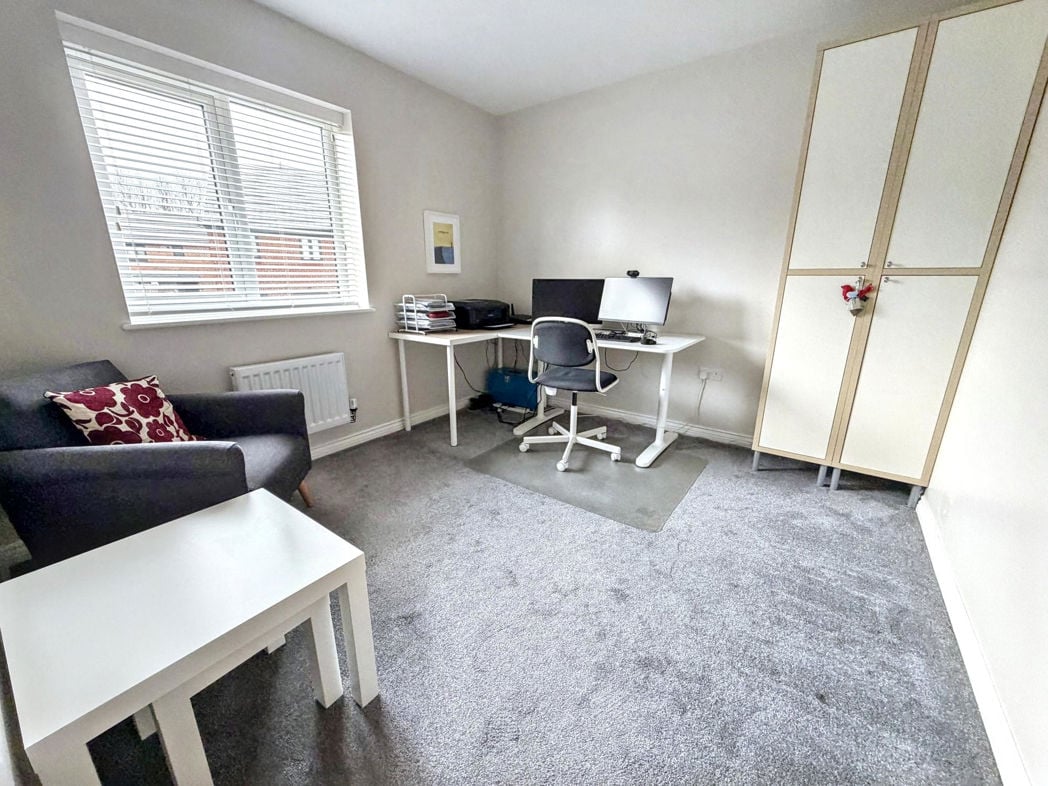 Property image 25 of 32