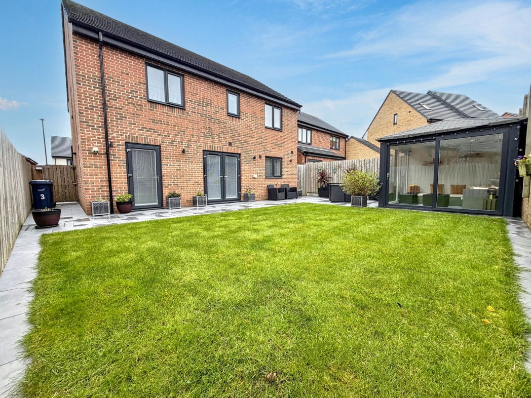 Property image 30 of 32