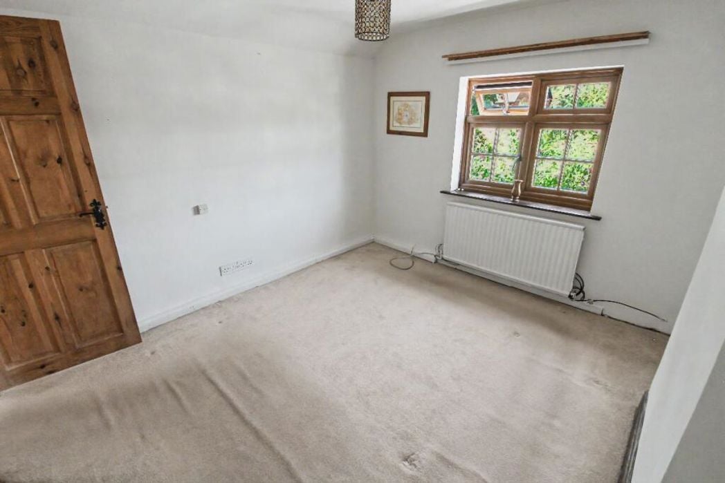 Property image 13 of 21