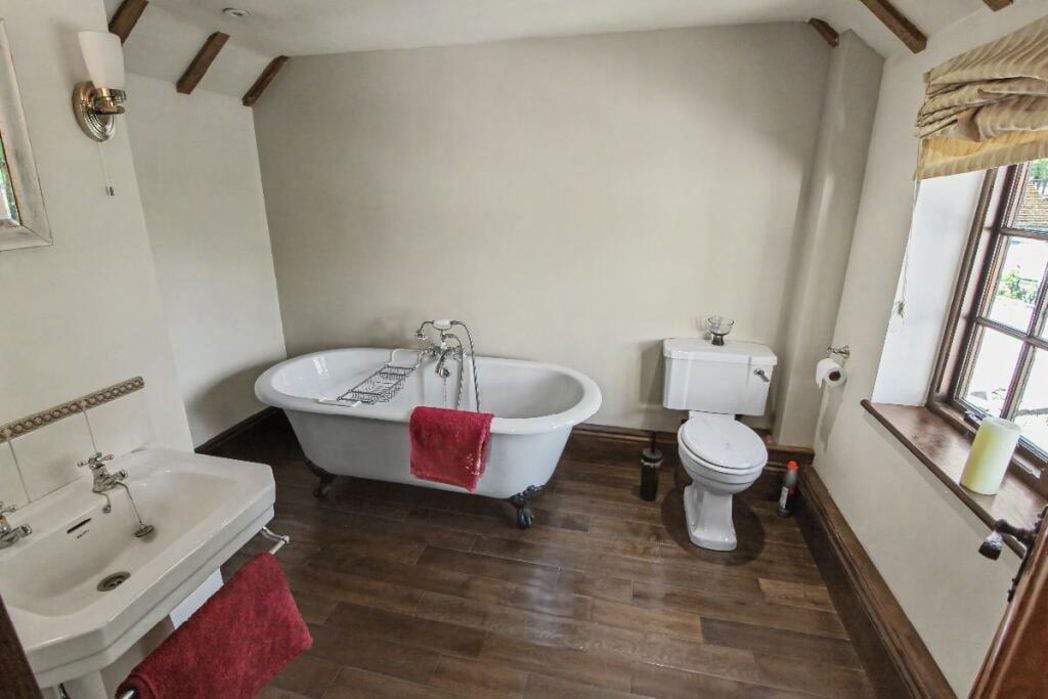Property image 16 of 21