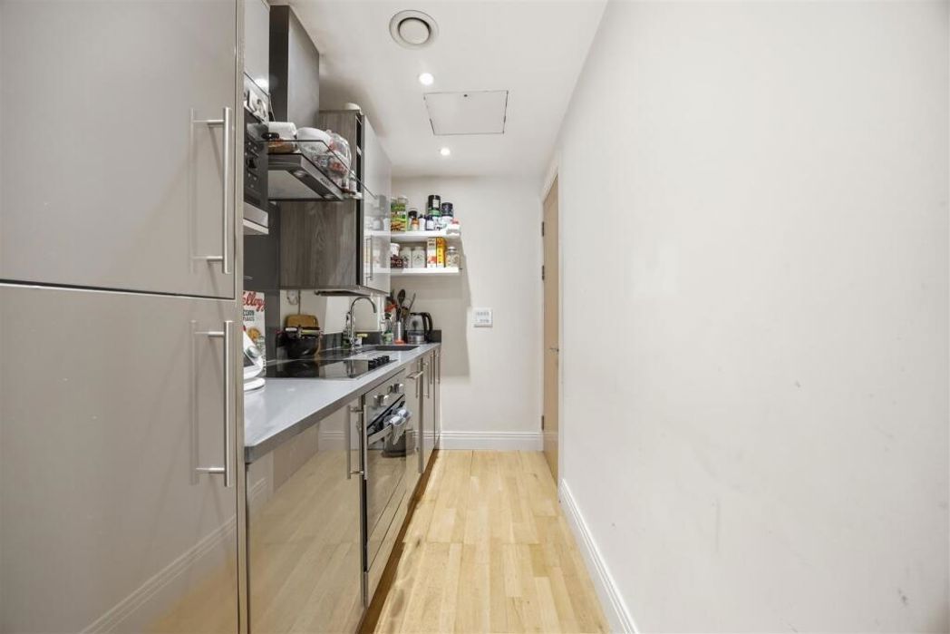 Property image 5 of 12