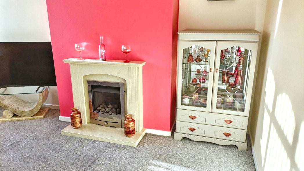 Property image 3 of 18