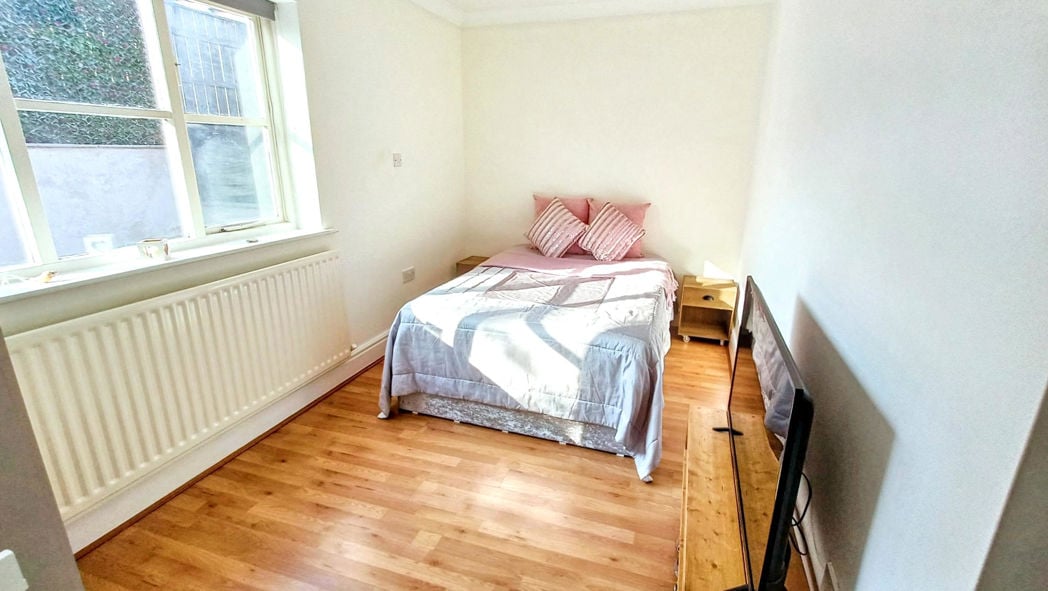 Property image 7 of 18