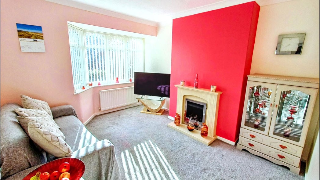 Property image 2 of 18