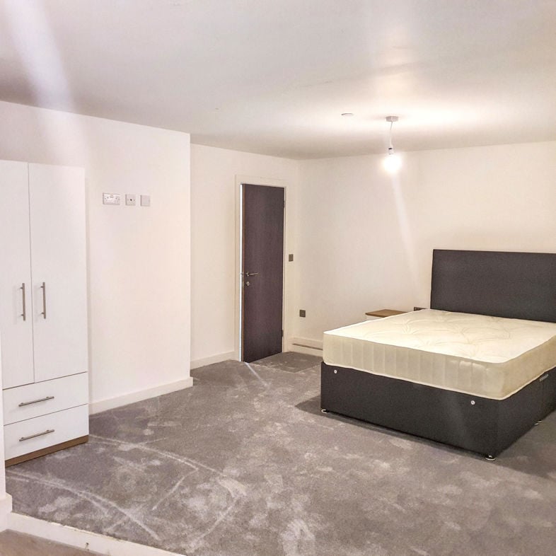 Property image 4 of 8