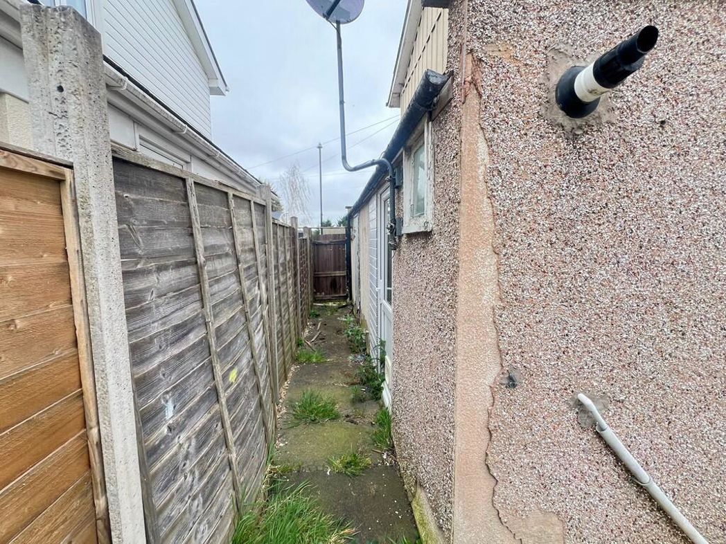 Property image 5 of 17