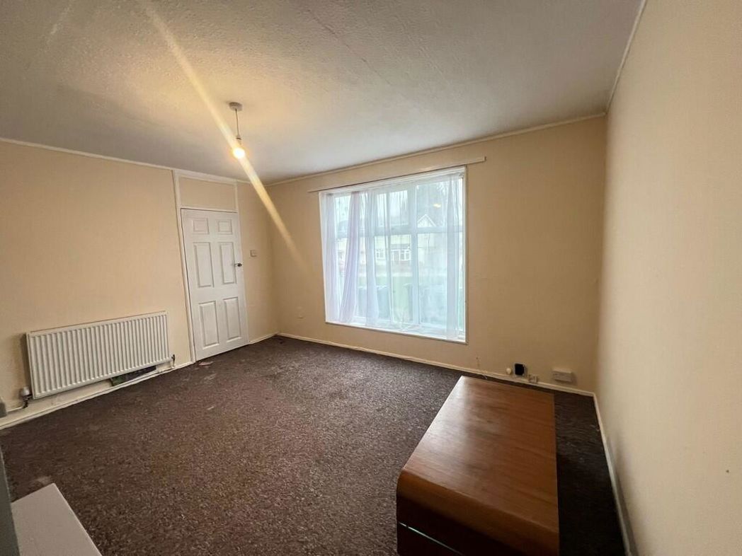 Property image 8 of 17