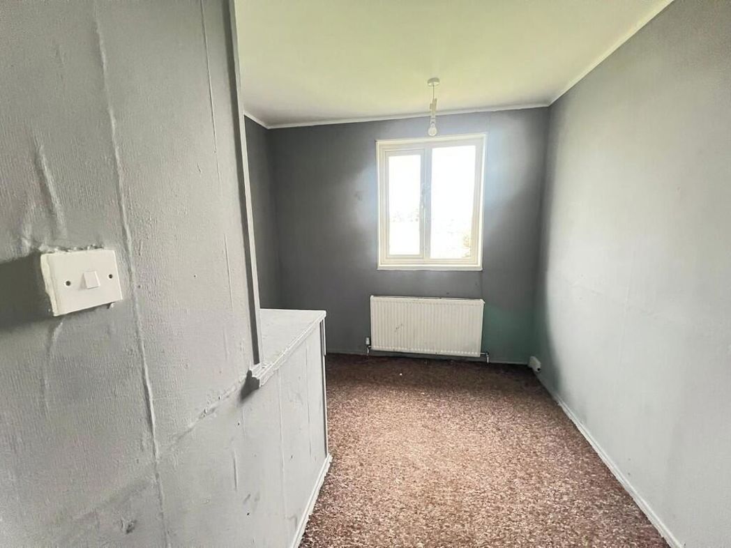 Property image 10 of 17