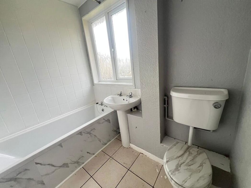 Property image 16 of 17