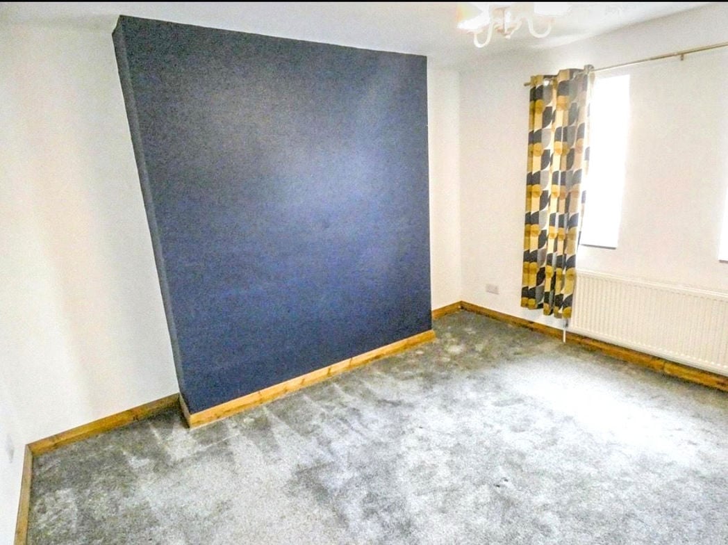 Property image 11 of 23