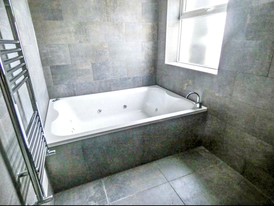 Property image 14 of 23