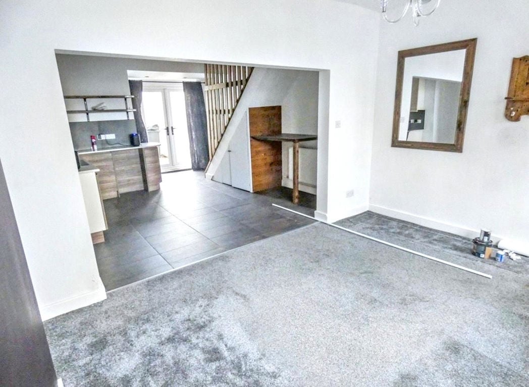 Property image 18 of 23