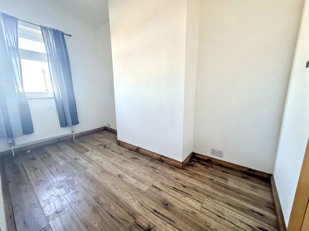 Property image 8 of 23
