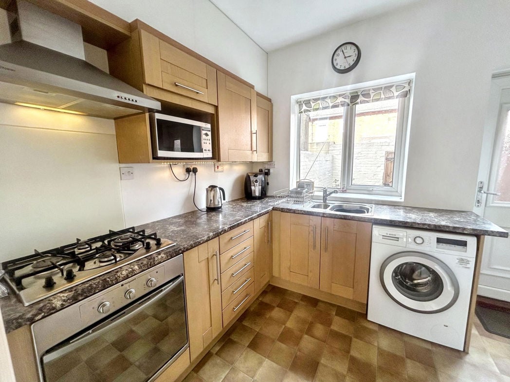 Property image 4 of 12