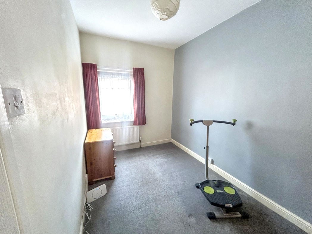 Property image 10 of 12