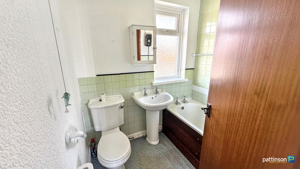 Property image 16 of 22