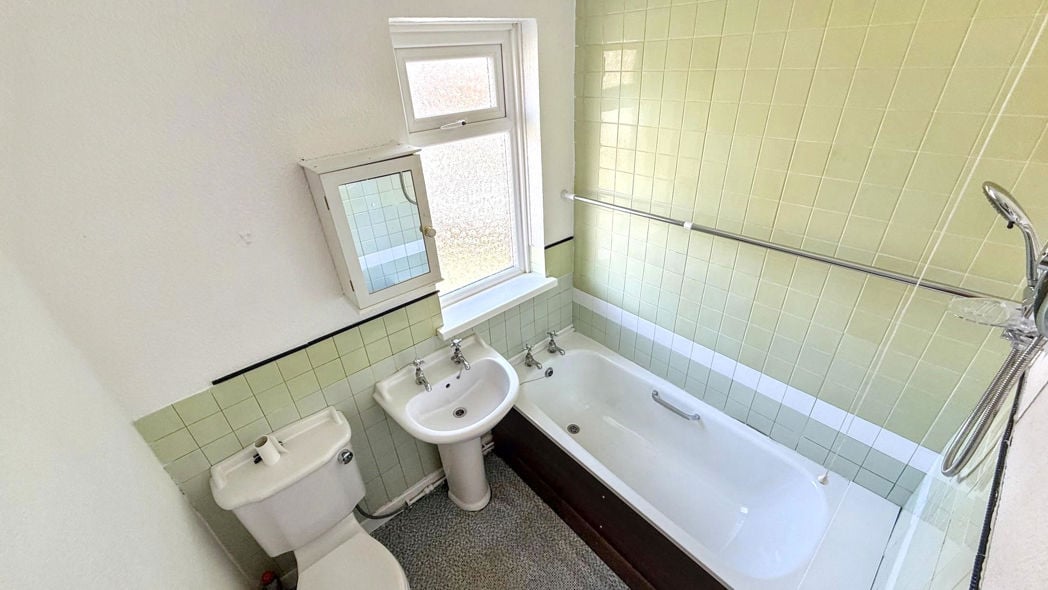 Property image 17 of 22
