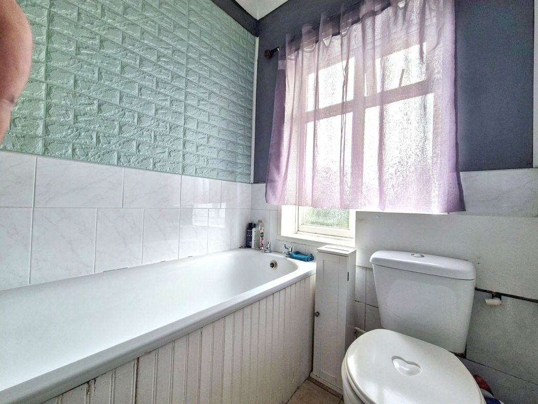 Property image 12 of 17