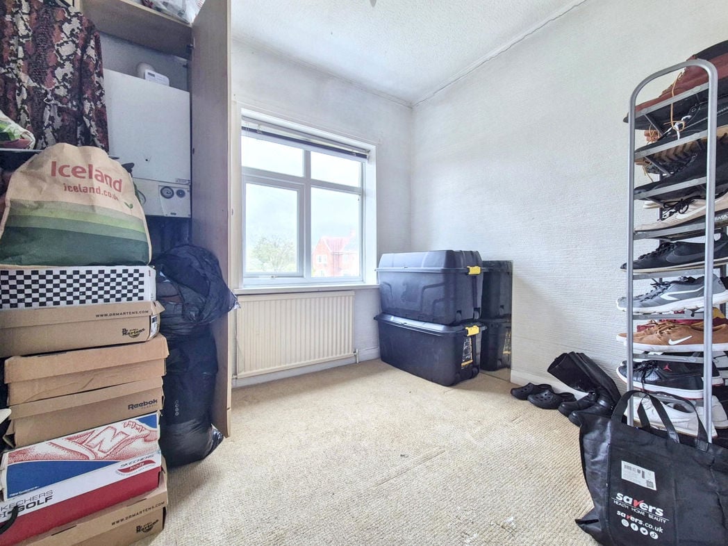 Property image 11 of 17