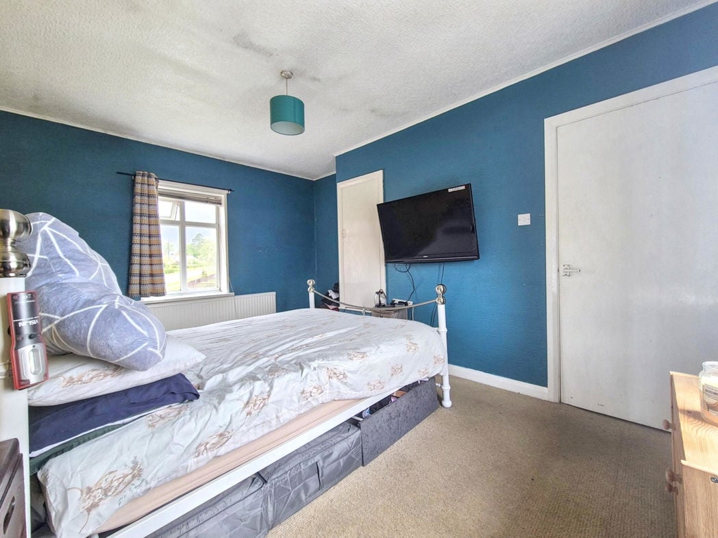 Property image 10 of 17