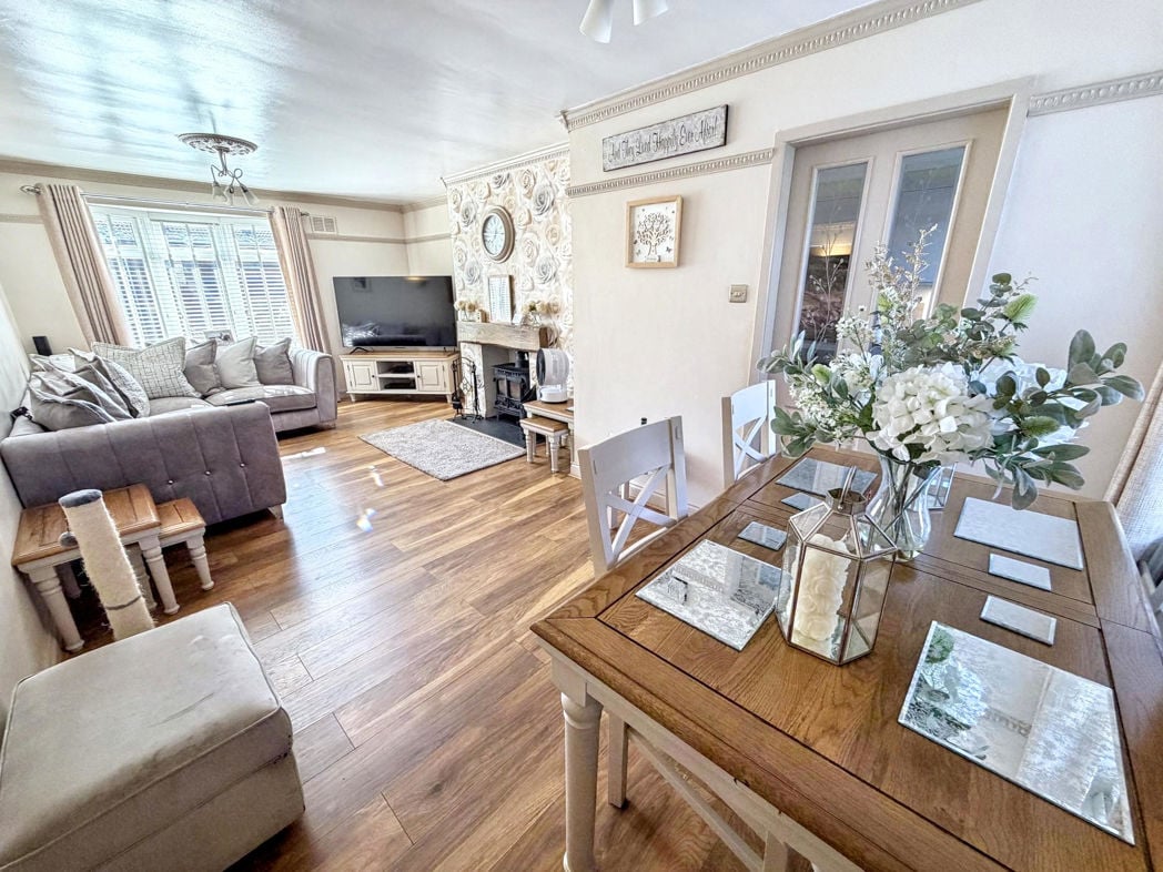 Property image 8 of 23