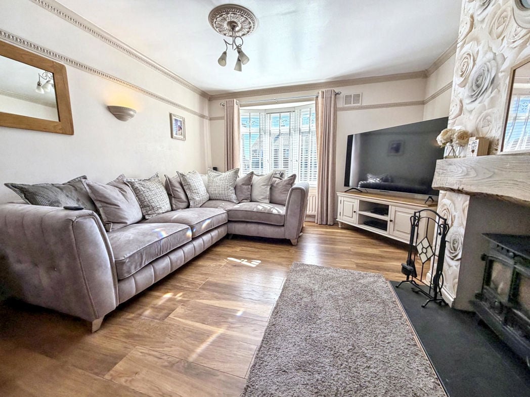 Property image 2 of 23