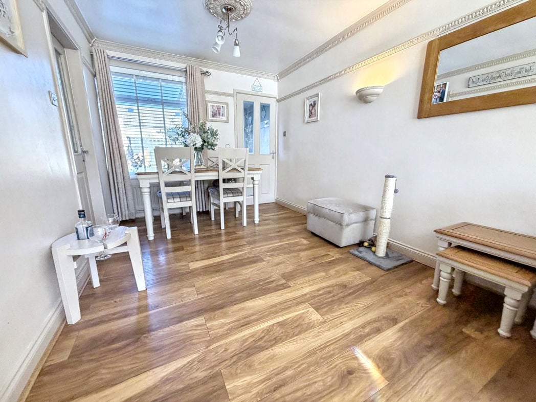 Property image 7 of 23