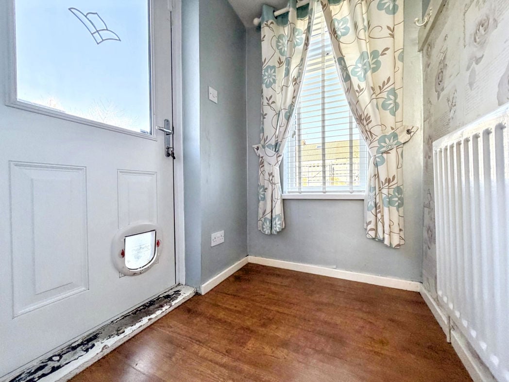 Property image 11 of 23