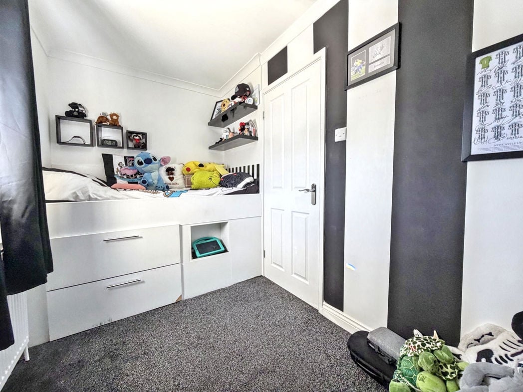 Property image 17 of 23