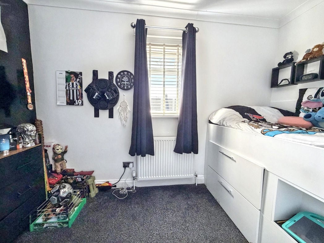 Property image 18 of 23