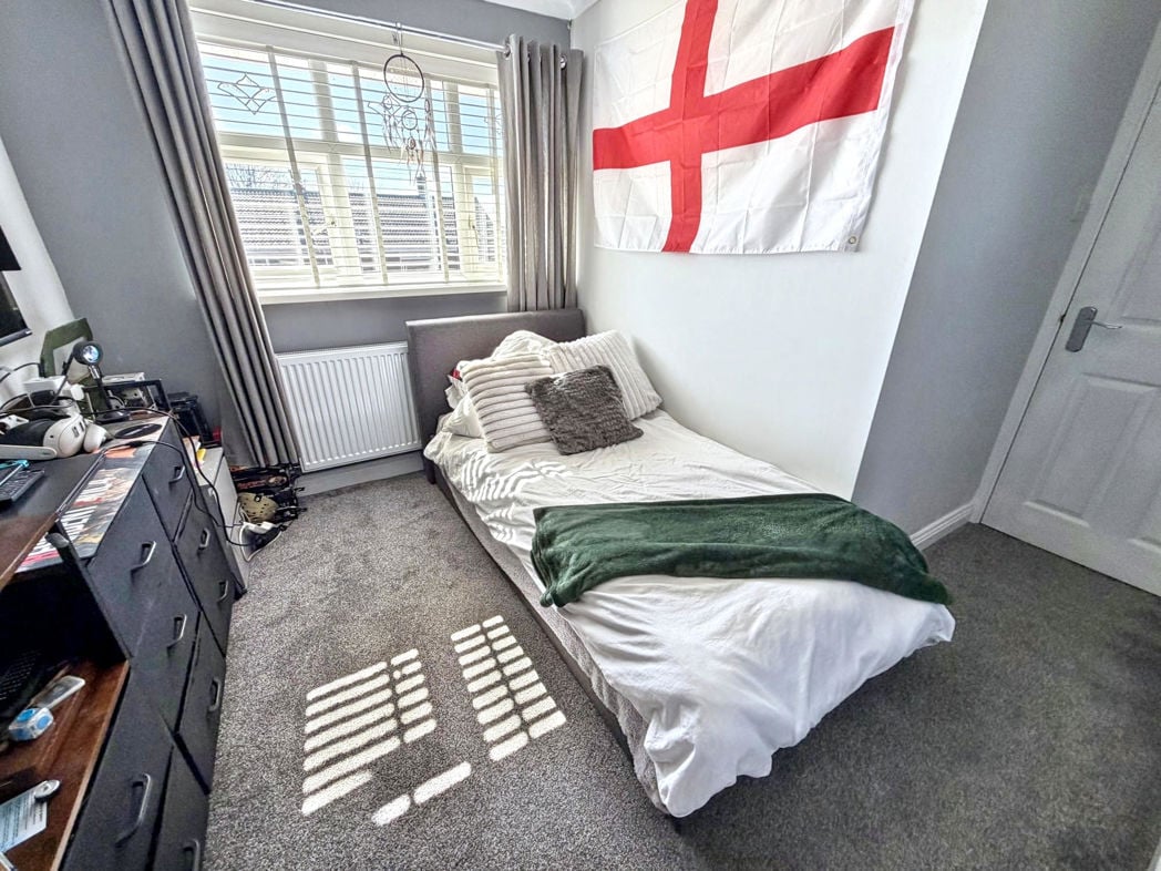 Property image 15 of 23