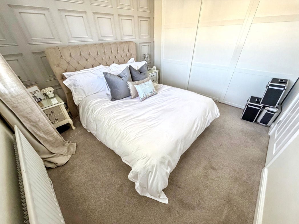 Property image 13 of 23