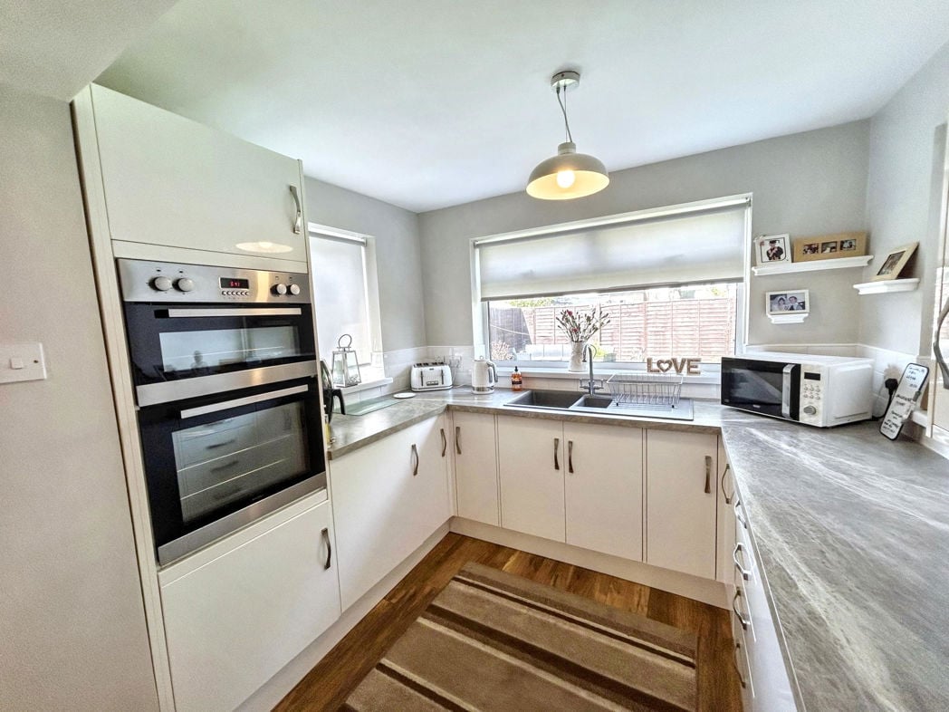 Property image 4 of 14
