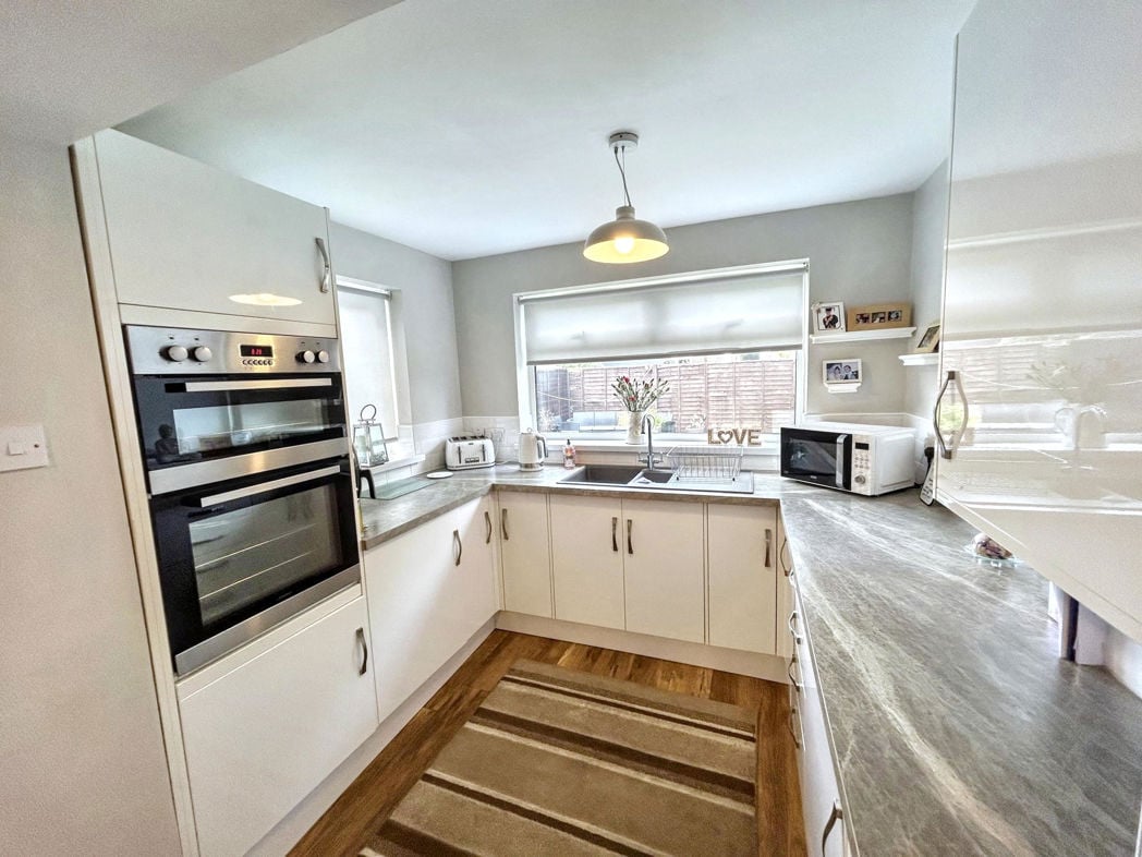Property image 6 of 14