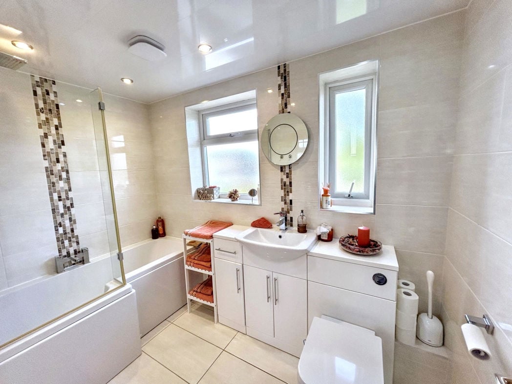 Property image 13 of 14