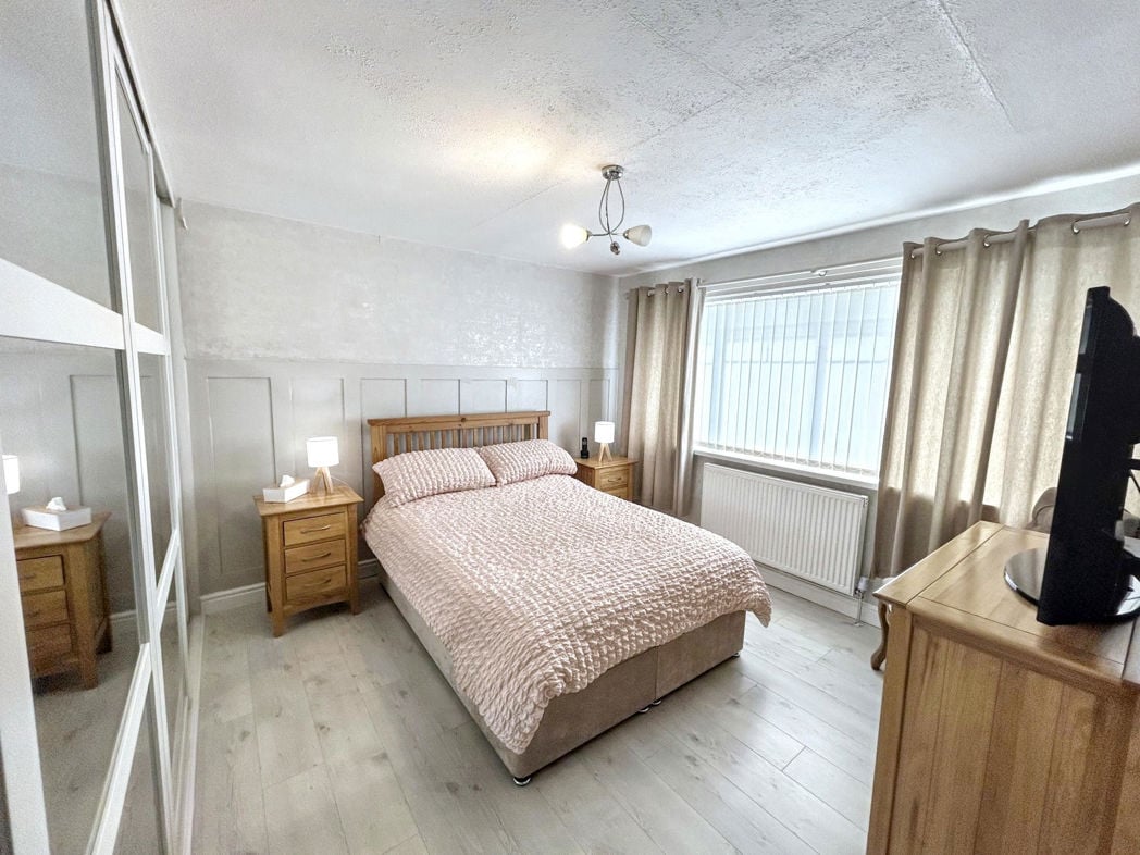 Property image 10 of 14