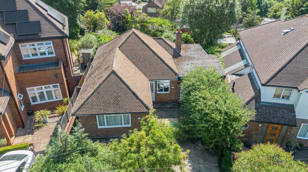 Property image 2 of 20