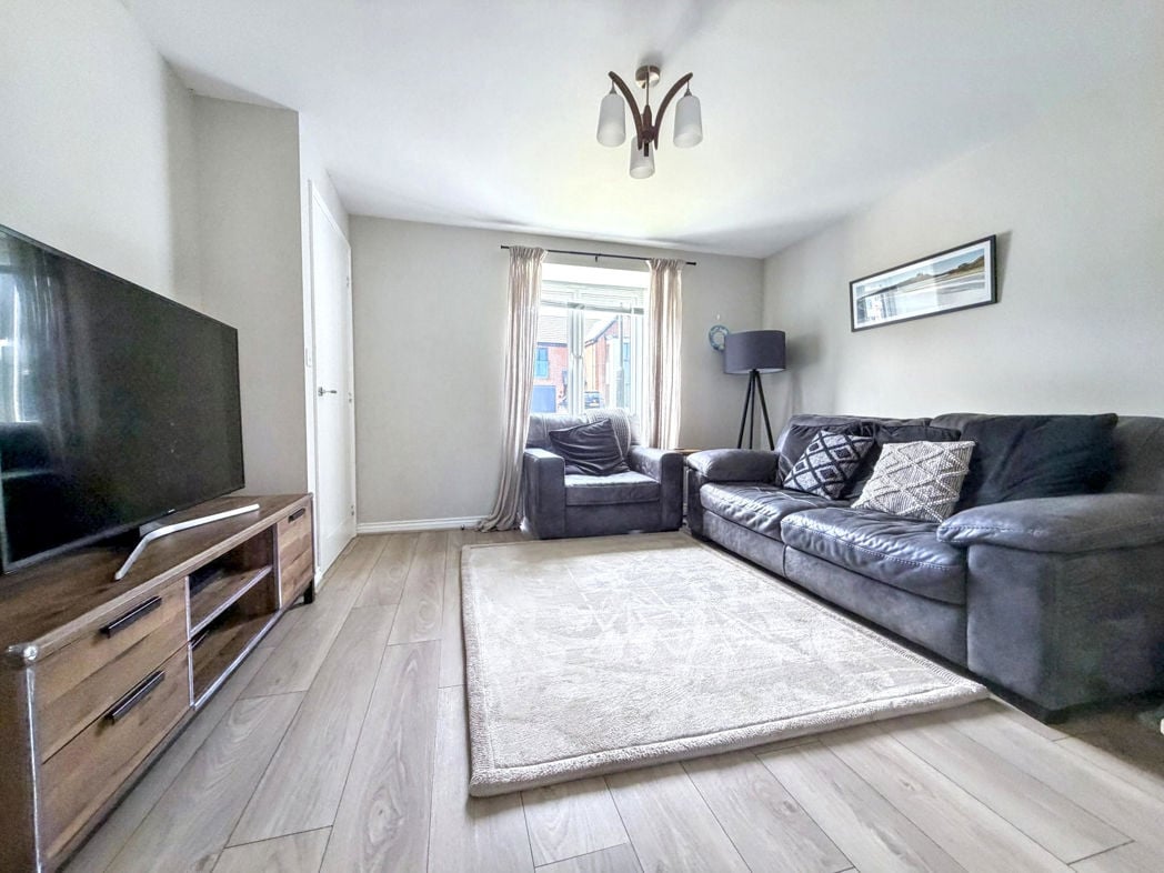 Property image 2 of 21