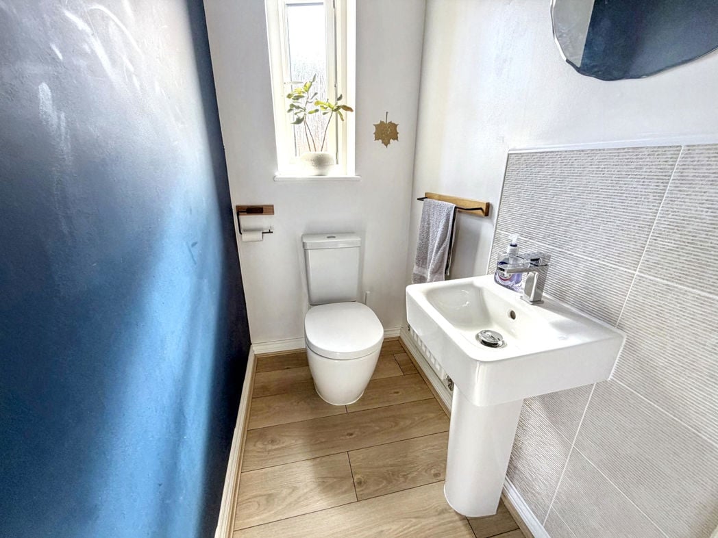 Property image 8 of 21