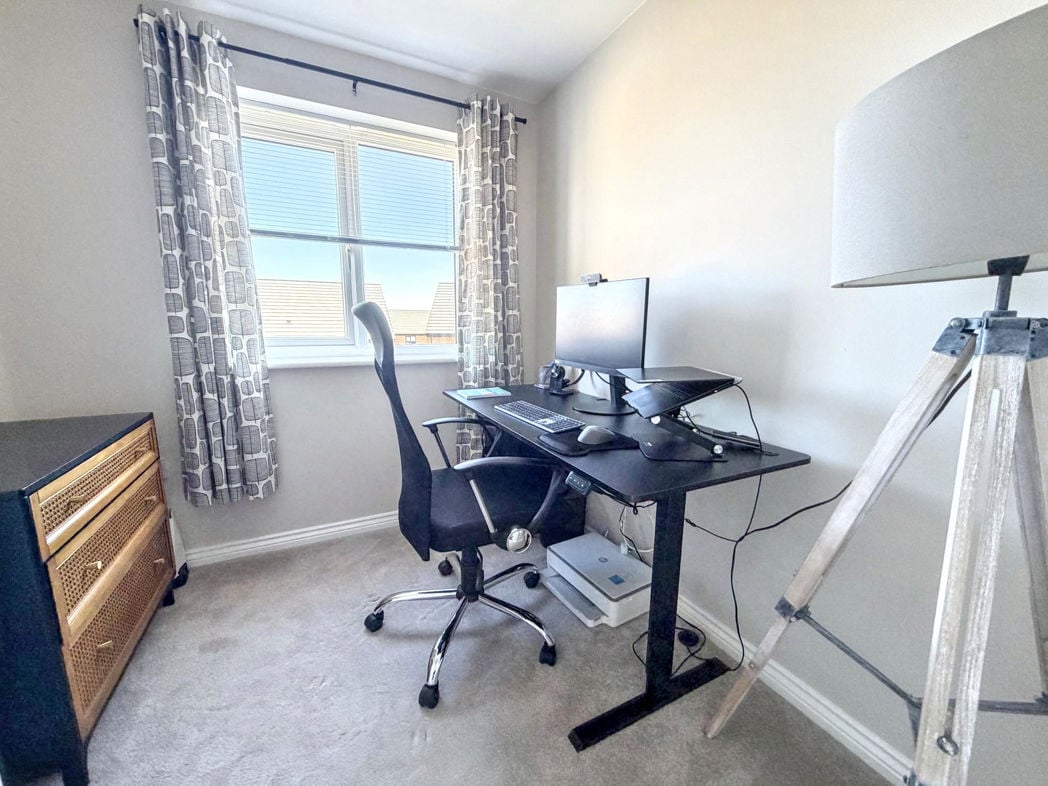 Property image 12 of 21