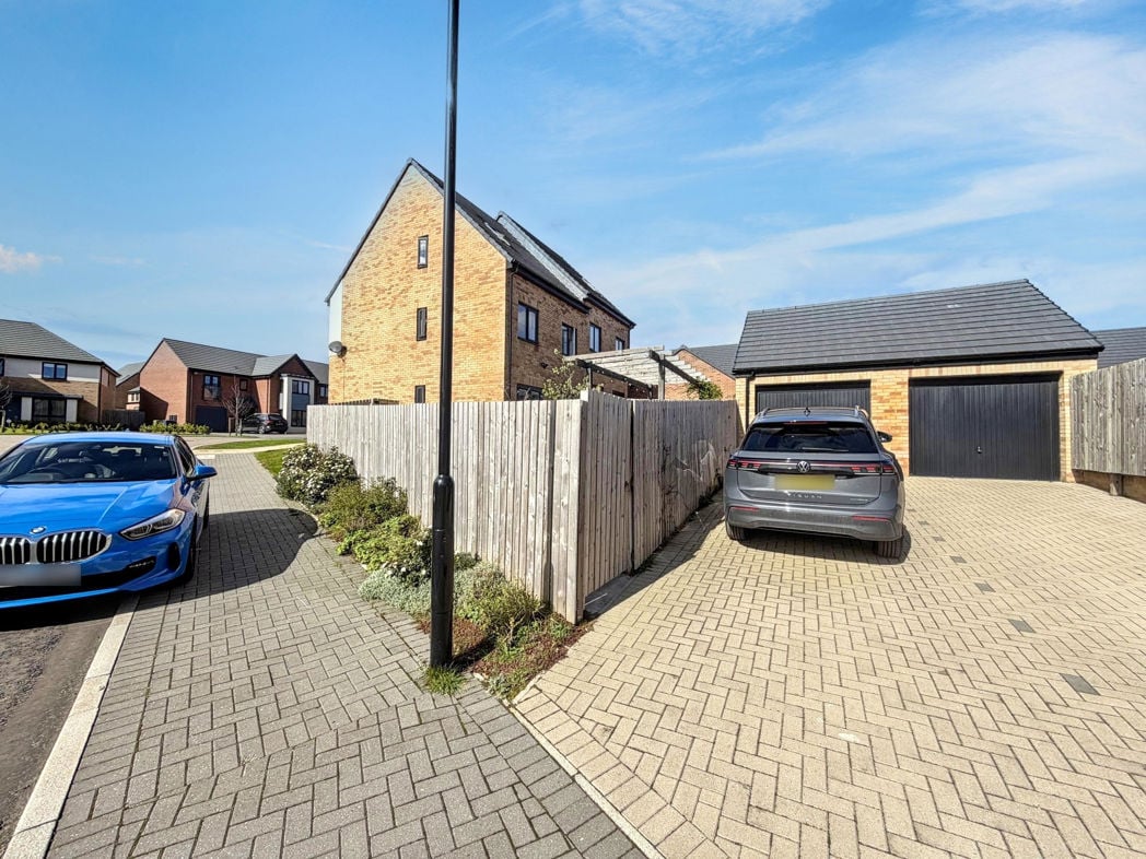 Property image 19 of 21