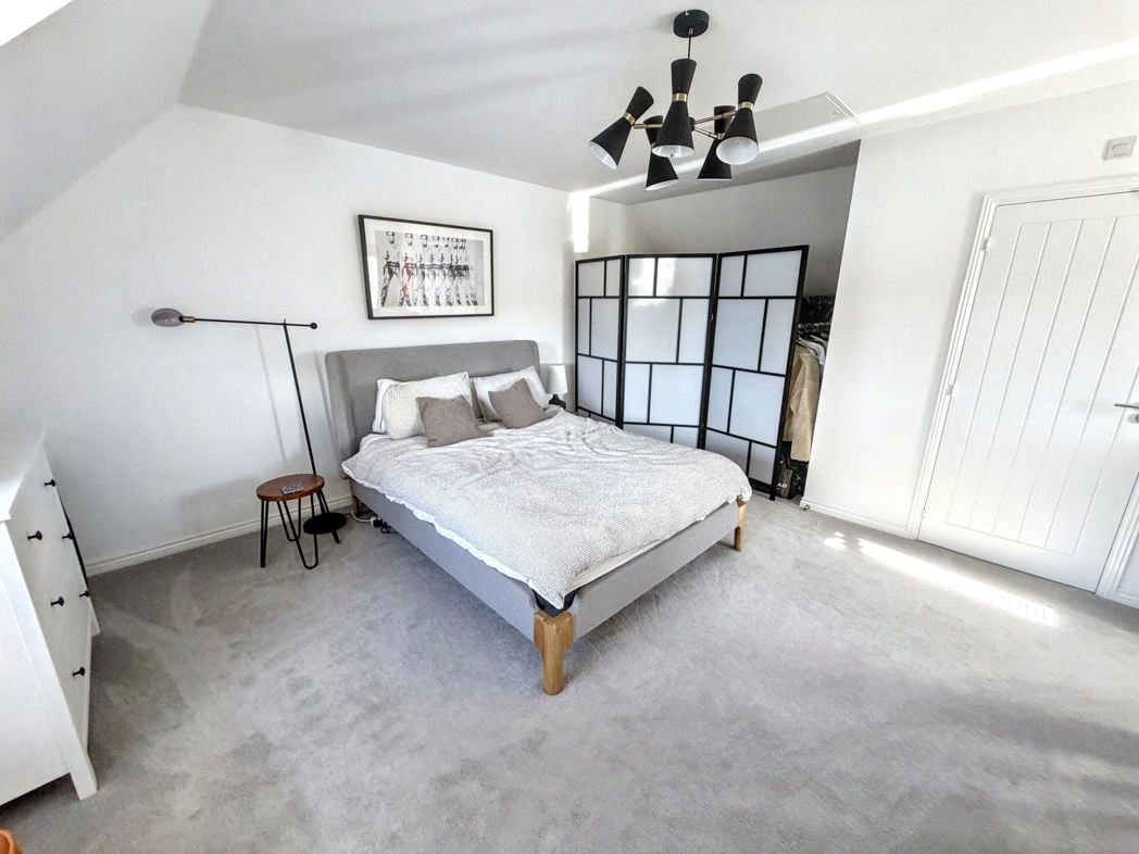 Property image 14 of 21