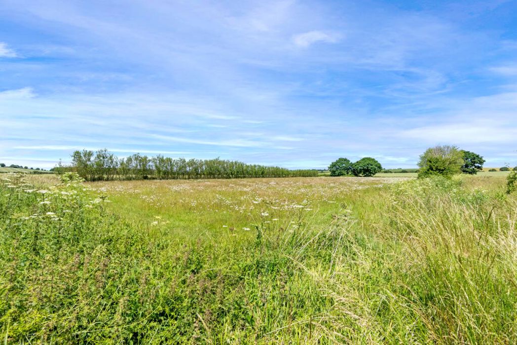 Property image 5 of 8