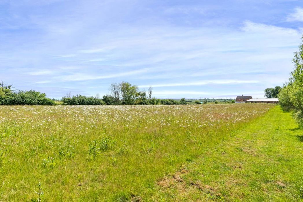 Property image 8 of 8