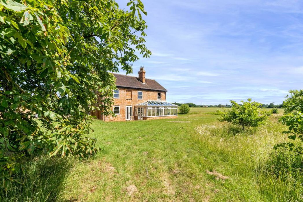Property image 7 of 8