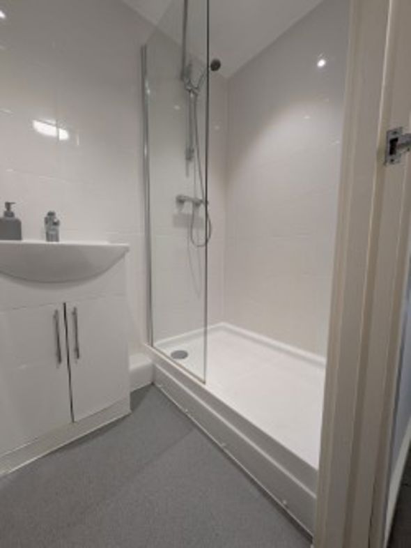Property image 5 of 8