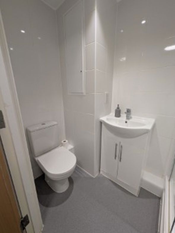 Property image 6 of 8