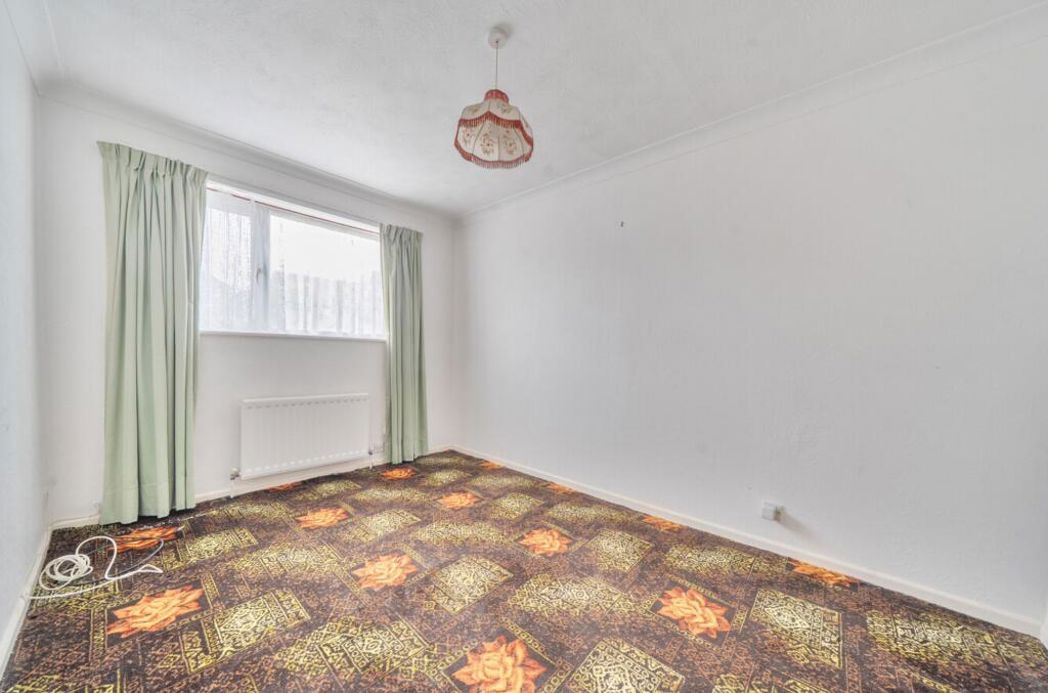 Property image 11 of 18