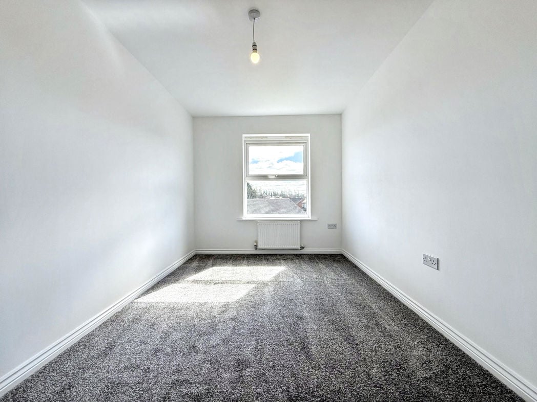 Property image 17 of 23